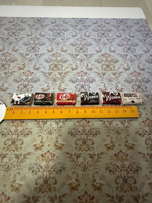 Lily minis-dollhouse miniature chocolate