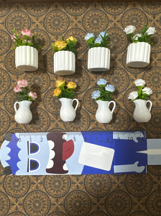 Lily minis-dollhouse miniature Flower pot