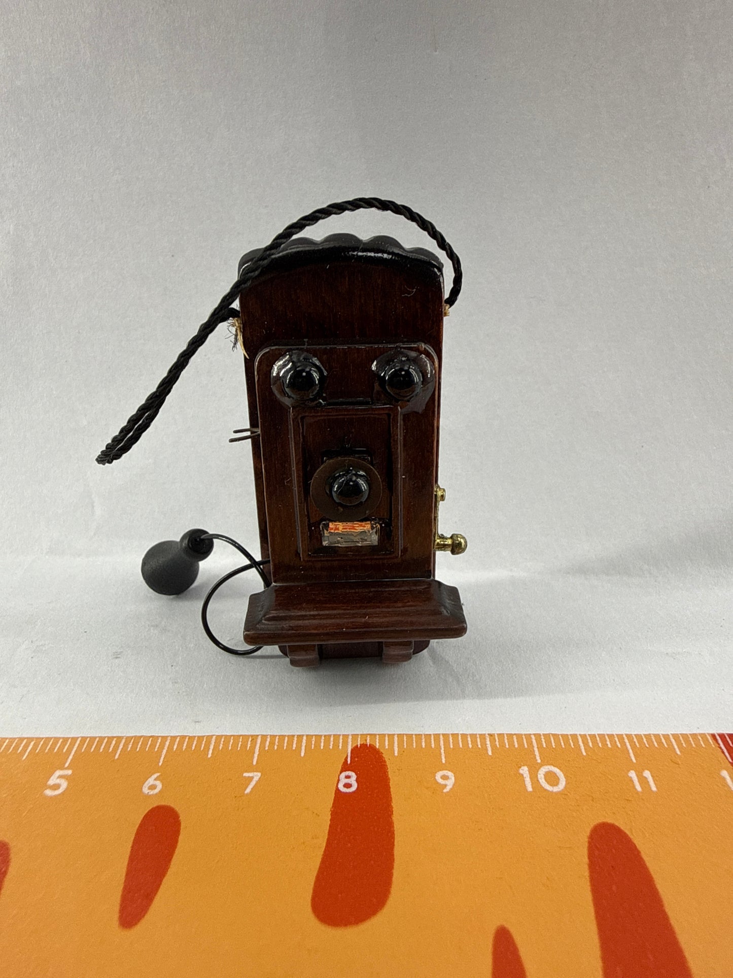Lily minis-dollhouse Wall-mounted telephone