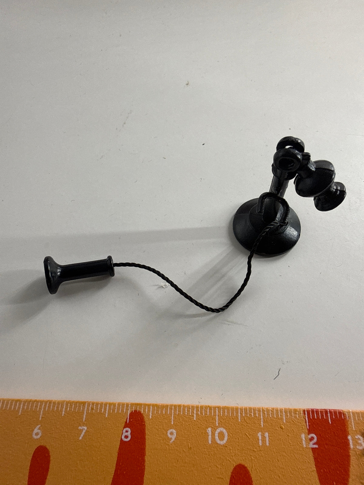 Lily minis-dollhouse Black old-fashioned handset machine