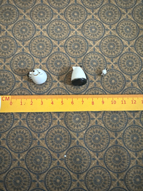 Lily minis-dollhouse miniature Kettle