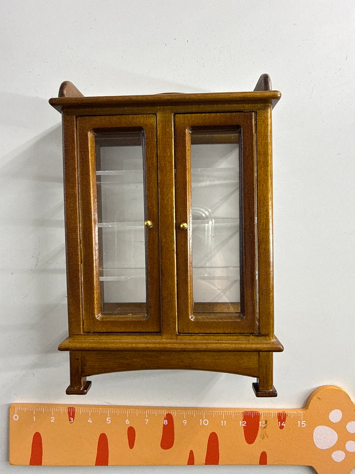 Lily minis-dollhouse Wooden display cabinet