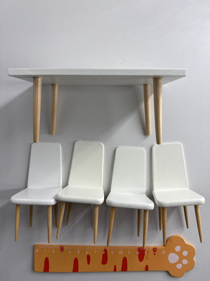 Lily minis-dollhouse Wooden table and chair set