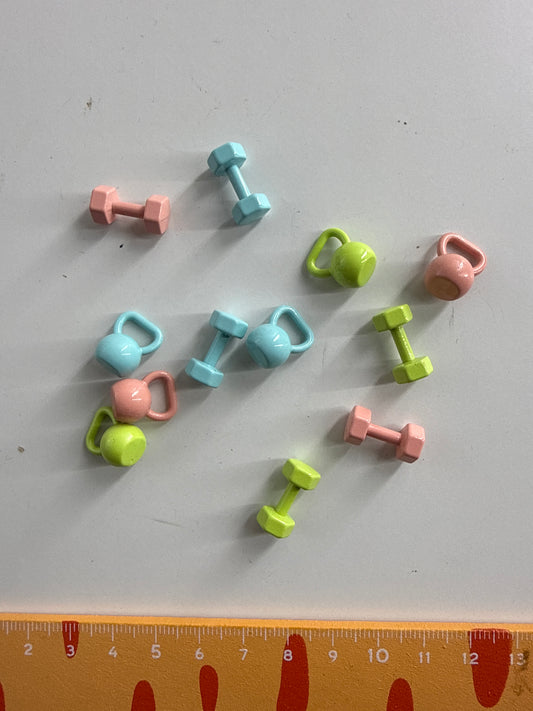 Lily minis-dollhouse Metal kettle dumbbells 2pcs Random styles