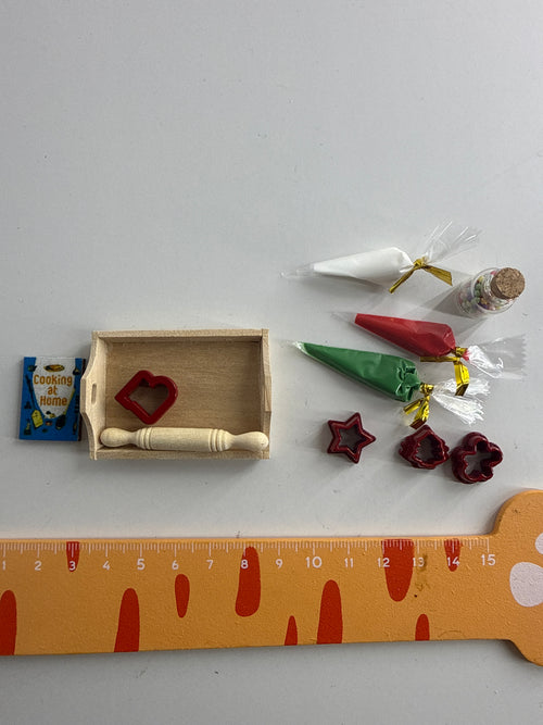Lily minis-dollhouse Baking series