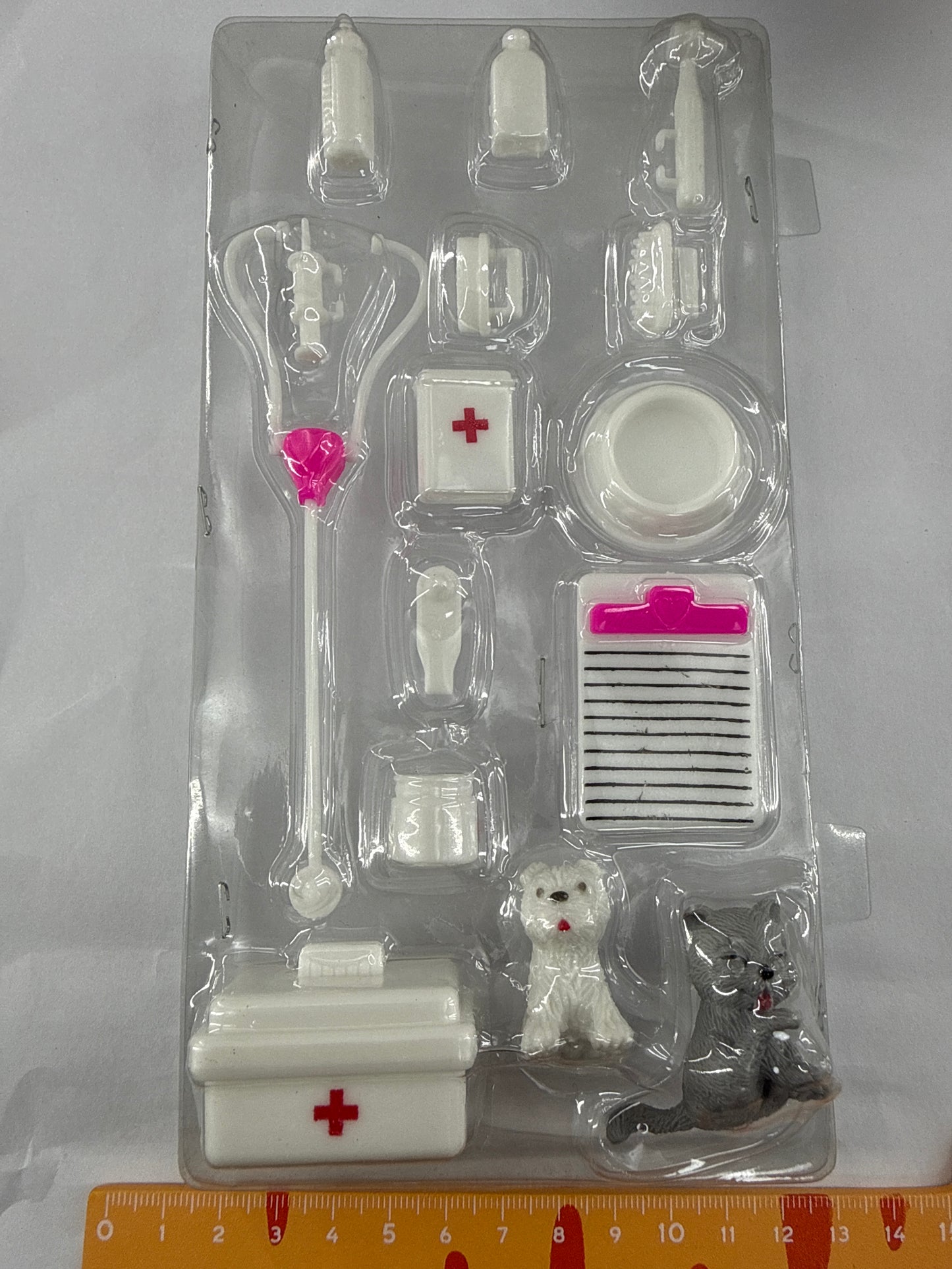 Lily minis-dollhouse Pet medical set