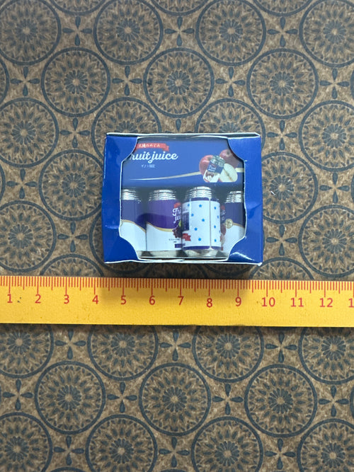 Lily minis-dollhouse miniature Metal bottled juice 4pcs