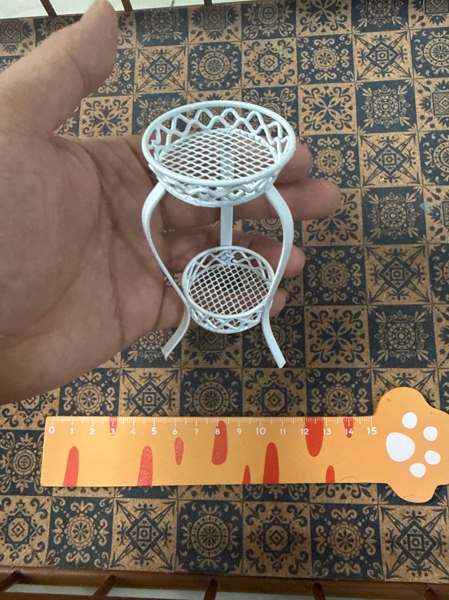 Lily minis-dollhouse Metal shelf