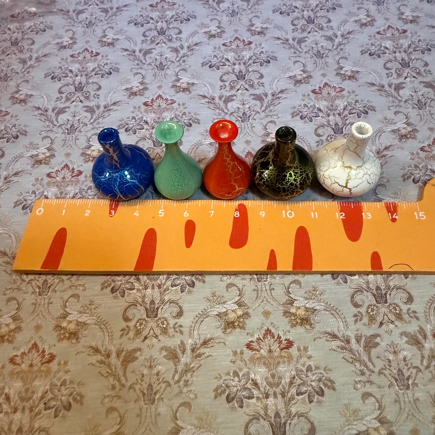 Lily minis-dollhouse miniature artificial flower vase