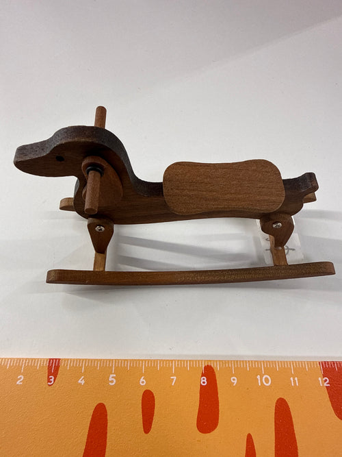 Lily minis-dollhouse Dachshund Trojan horse