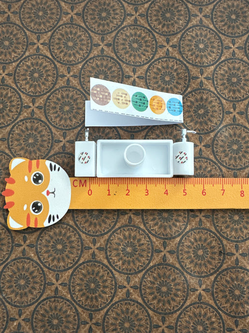 Lily minis-dollhouse miniature Shower gel and shampoo set