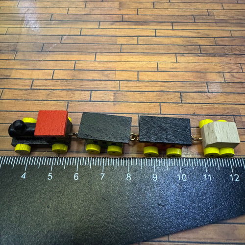 Lily minis-dollhouse miniature cute train