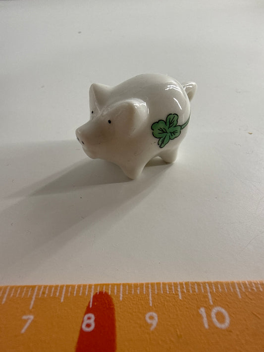 Lily minis-dollhouse Ceramic pig