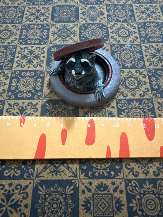 Lily minis-dollhouse miniature Manhole cover raccoon