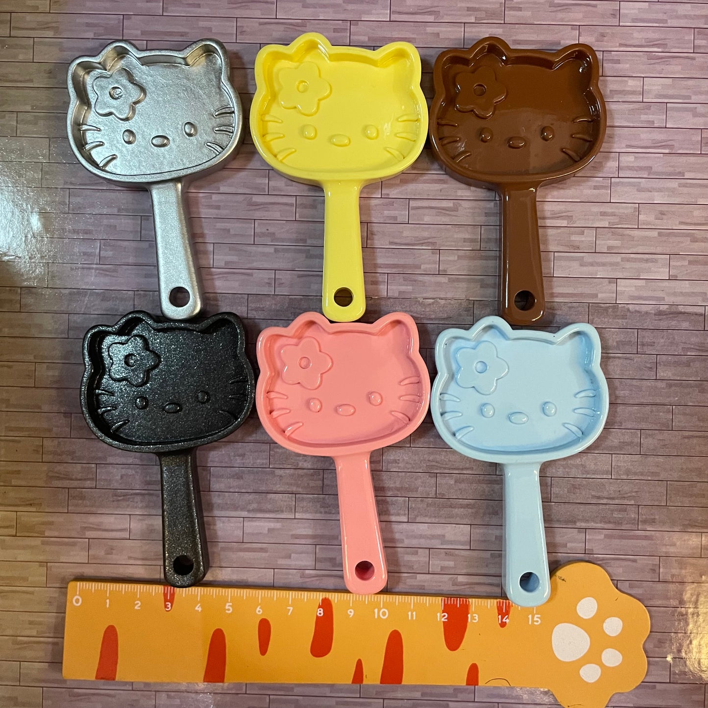 Lily minis-dollhouse miniature HK Pan