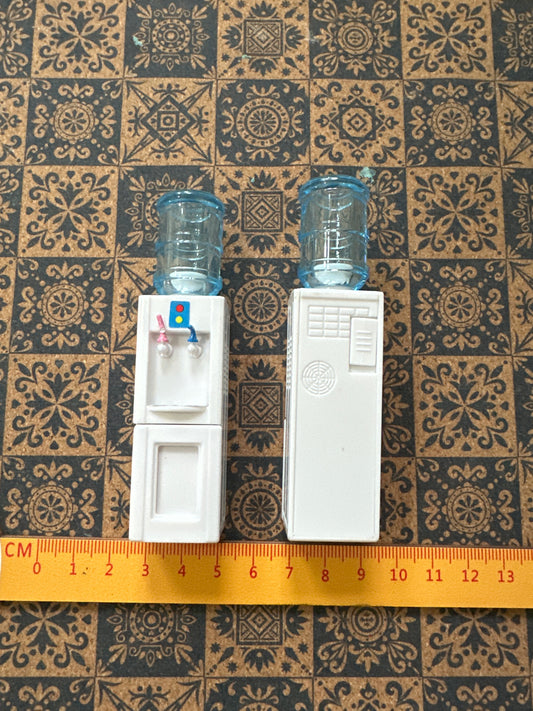 Lily minis-dollhouse miniature Water dispenser