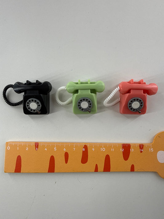 Lily minis-dollhouse Retro phone 1pcs Random styles