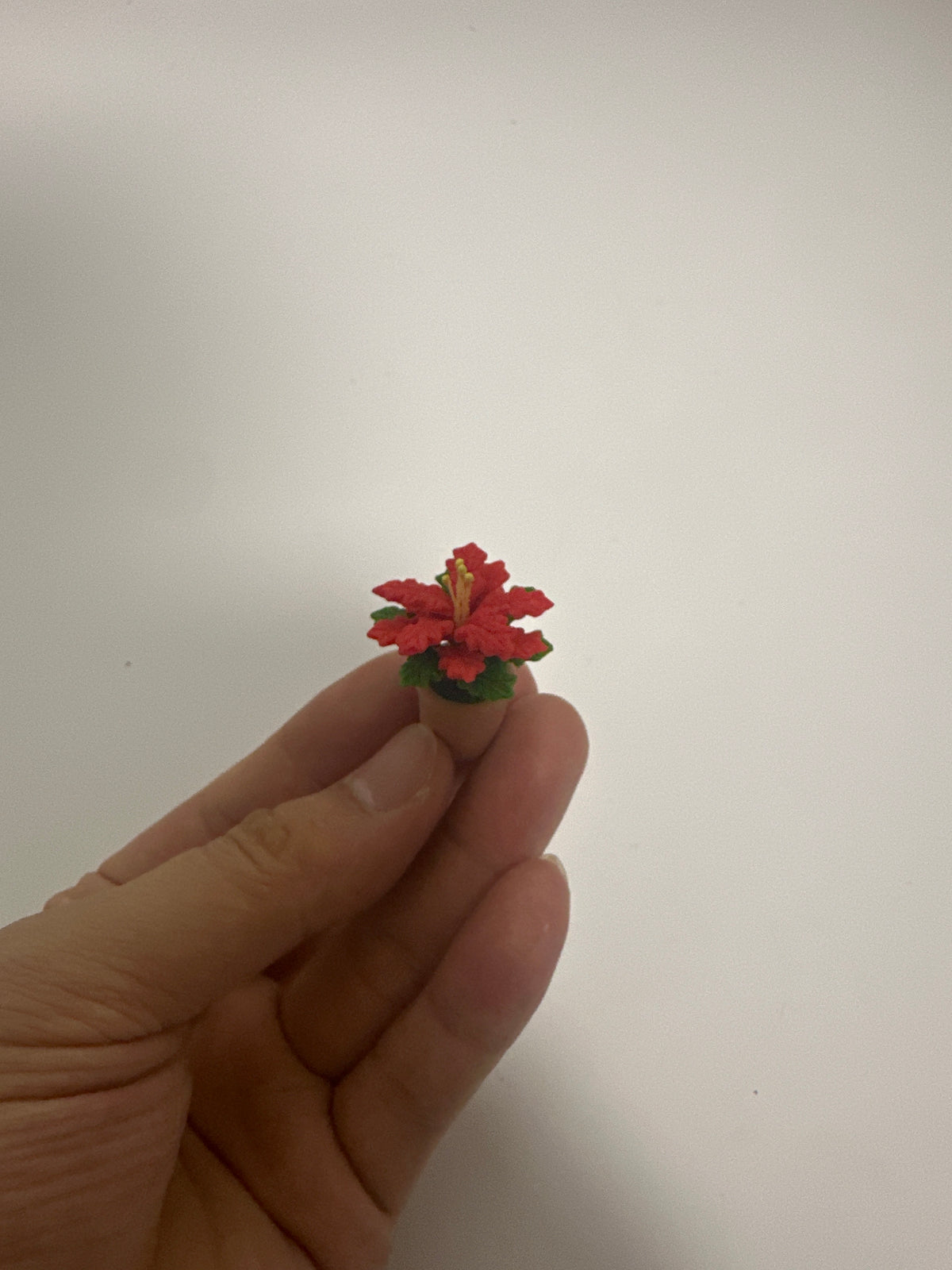 Lily minis-dollhouse miniature Red clay flowers