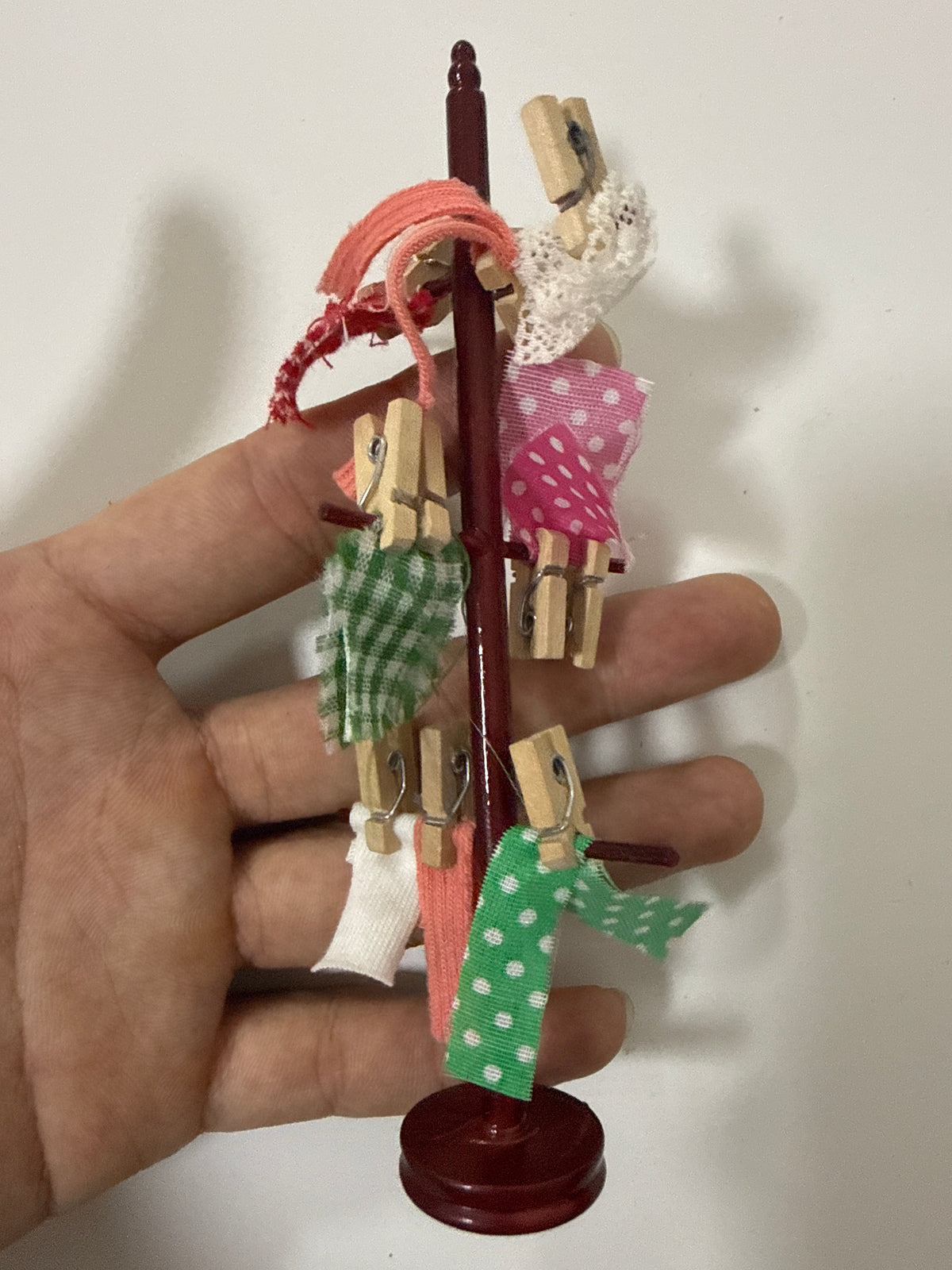 Lily minis-dollhouse Wooden hanger