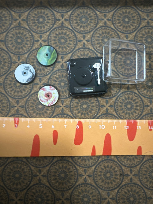 Lily minis-dollhouse miniature Metal CD player