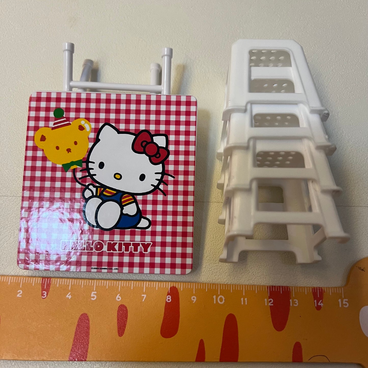 Lily minis-dollhouse miniature HK table sets