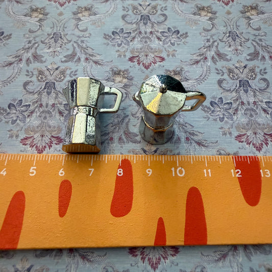 Lily minis- dollhouse miniature metal coffee pots silver