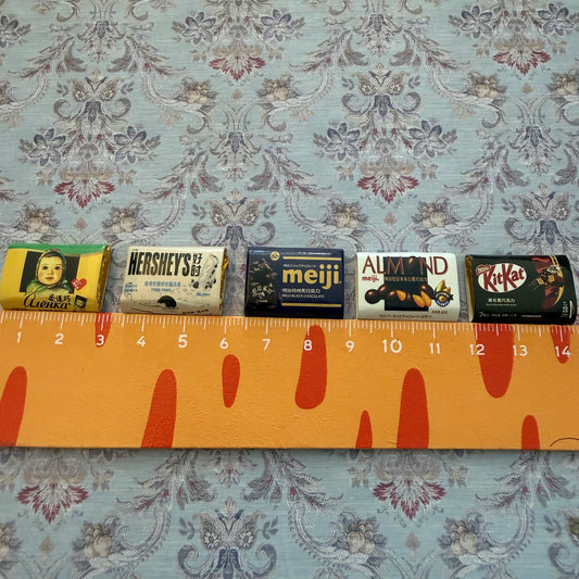 Lily minis-dollhouse miniature cute chocolate