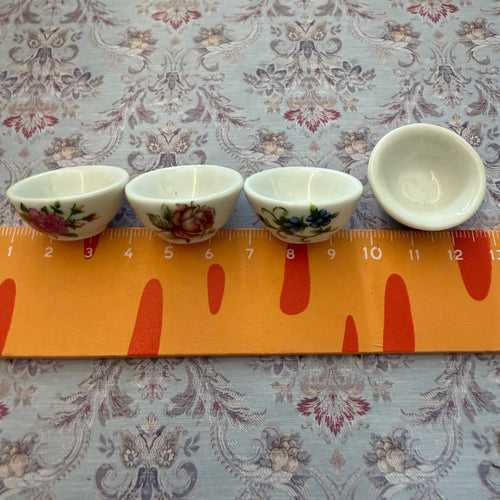 “P”Lily minis- dollhouse miniatures porcelain bowl 2 pcs