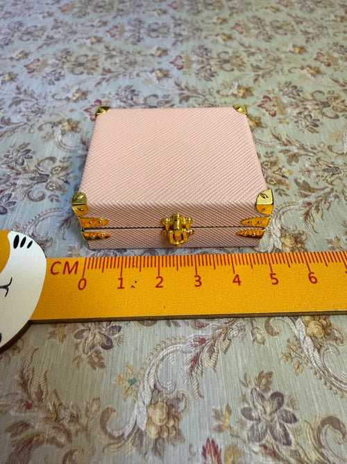Lily minis-dollhouse miniature pink trunk