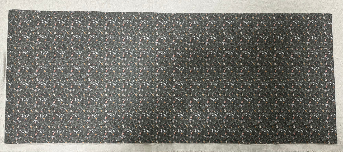 Lily minis-dollhouse Wallpaper