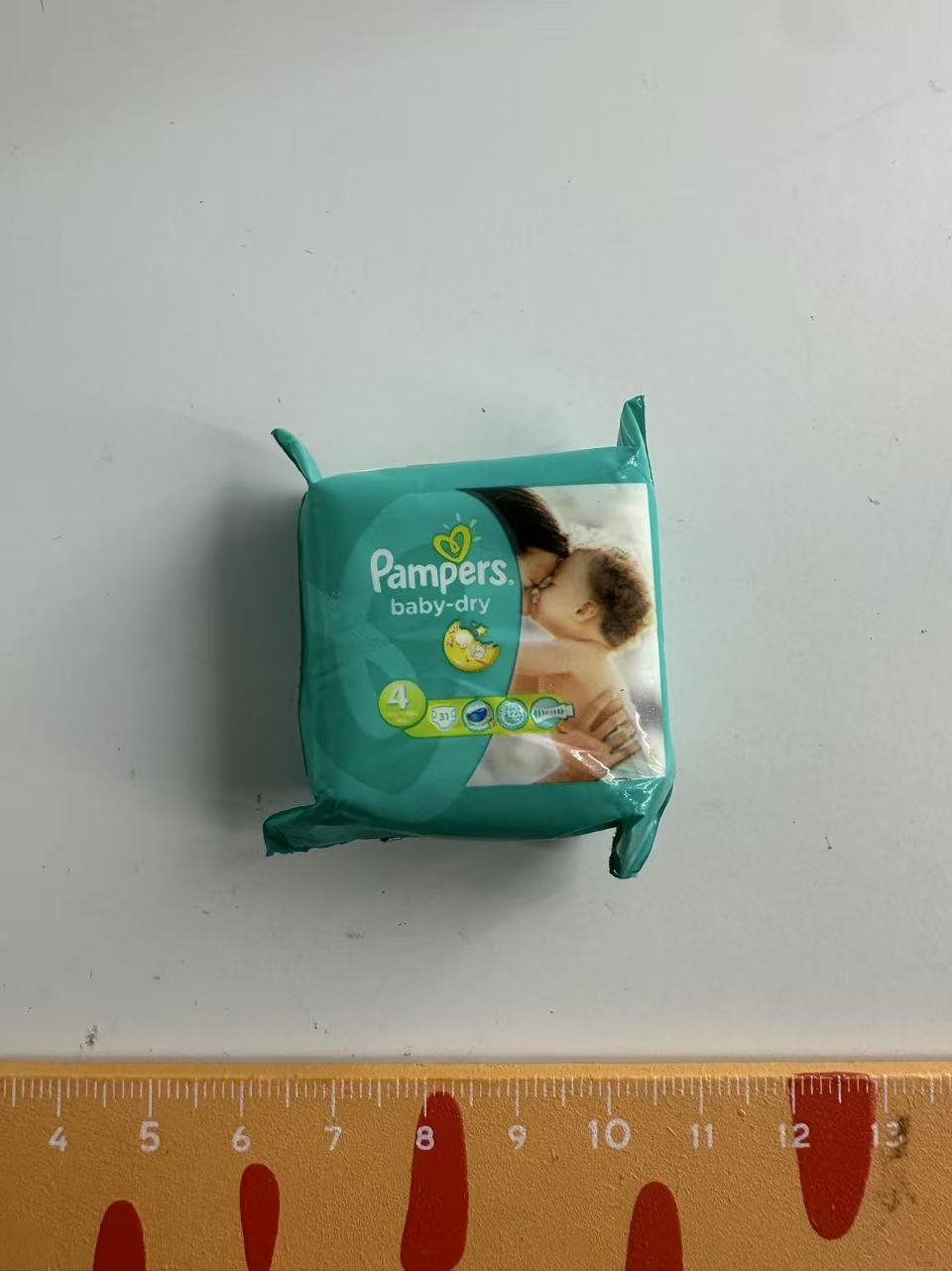 Lily minis-dollhouse miniature baby Pamper