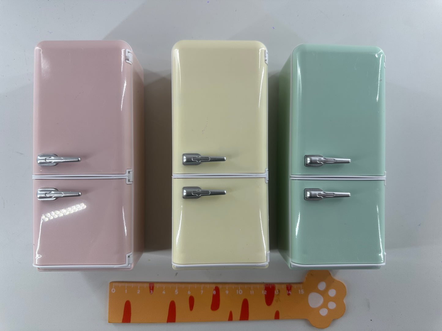 Lily minis-dollhouse refrigerator