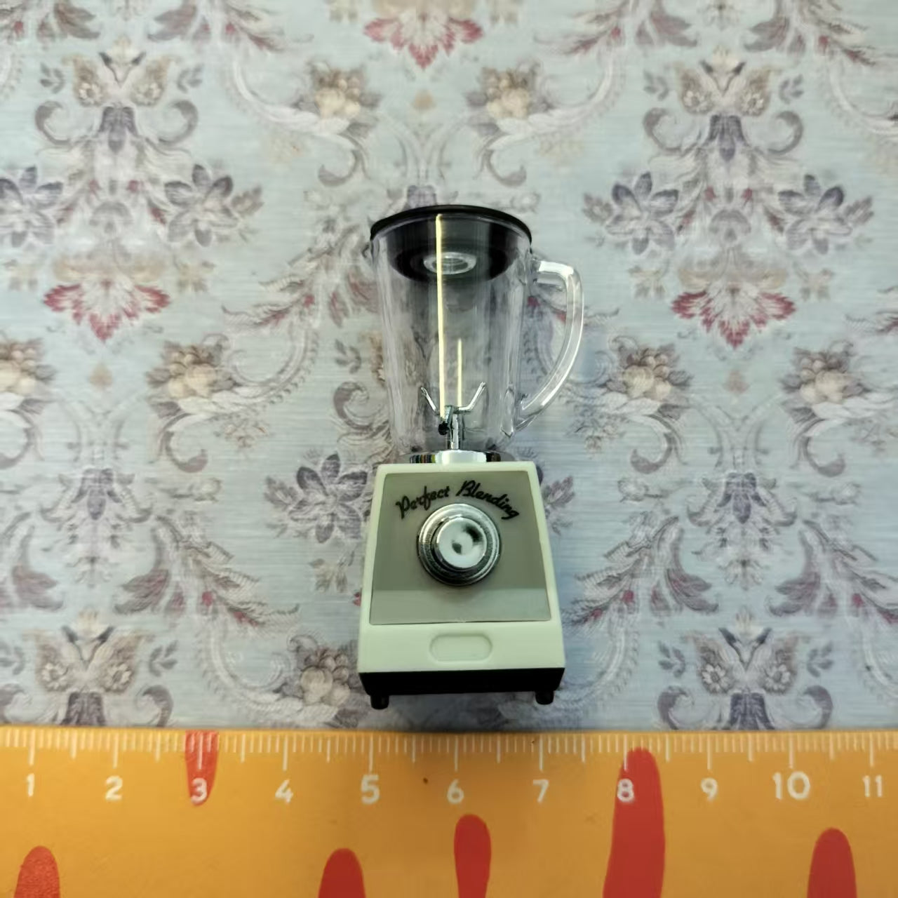 Lily minis Miniature Juicer for Dollhouse