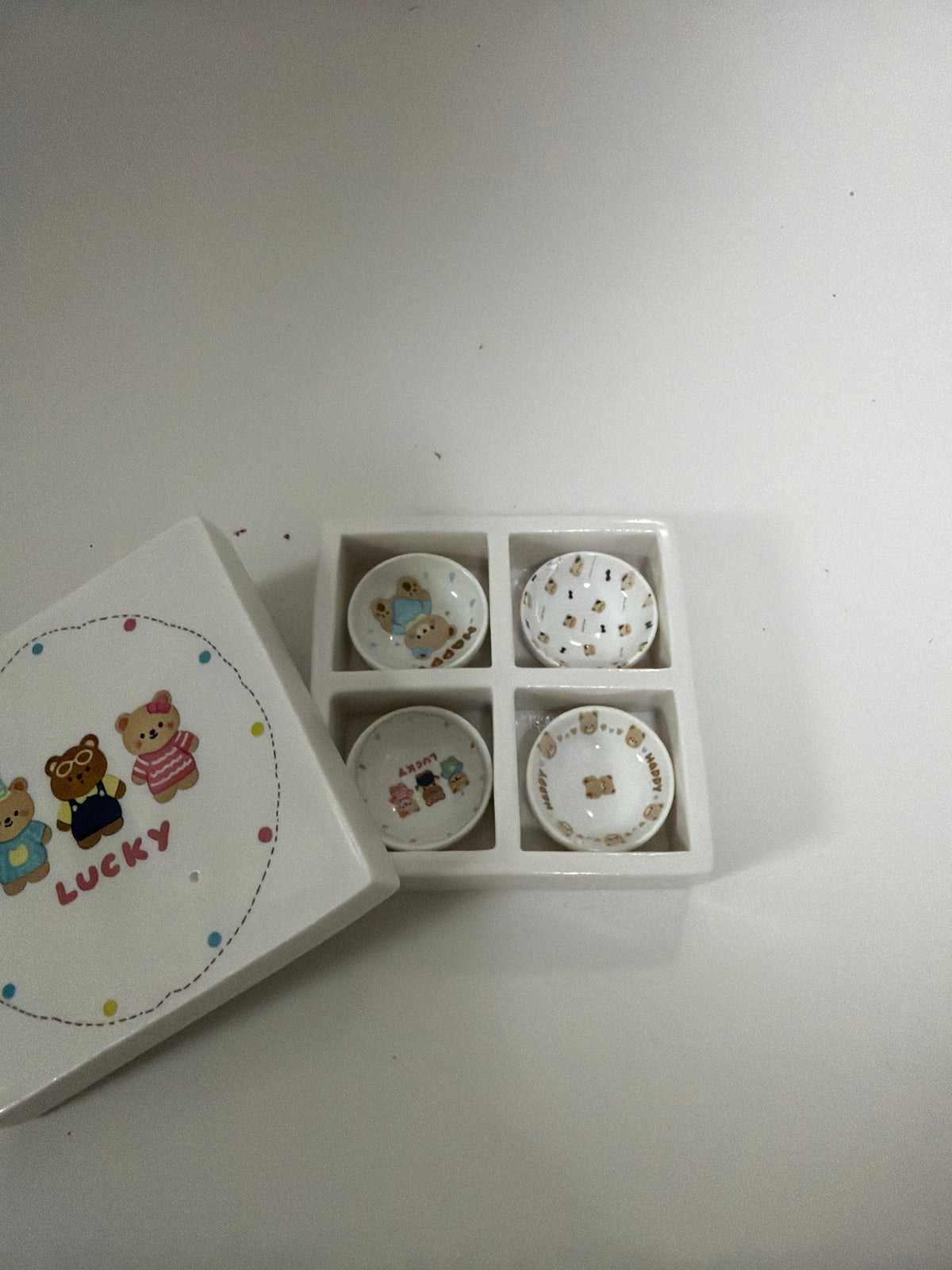 Lily minis-dollhouse miniature Plate set