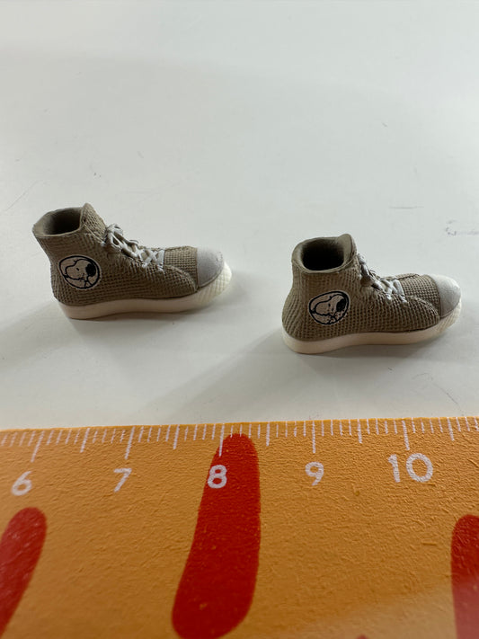 Lily minis-dollhouse Snoopy logo shoes