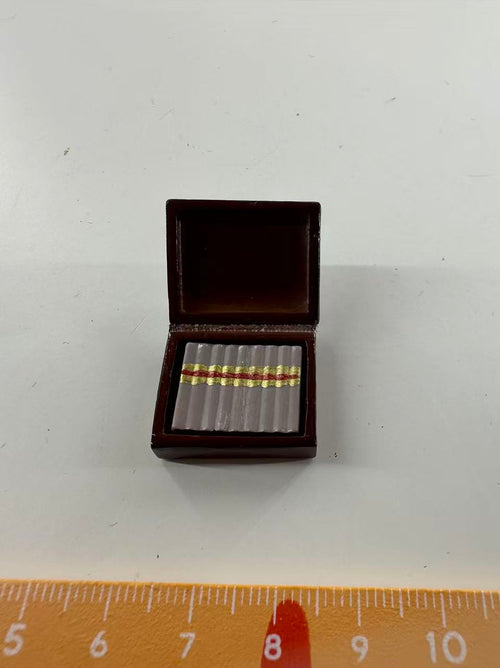 Lily minis-dollhouse cigar
