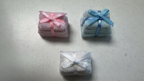 Lily minis-dollhouse Miniaturized bath towel