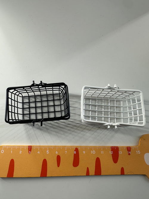 Lily minis-dollhouse Shopping iron basket
